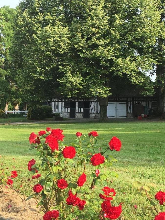 La Gloriette Gite Situe Dans La Propriete Dun Magnifique Manoir Vatteville Dış mekan fotoğraf